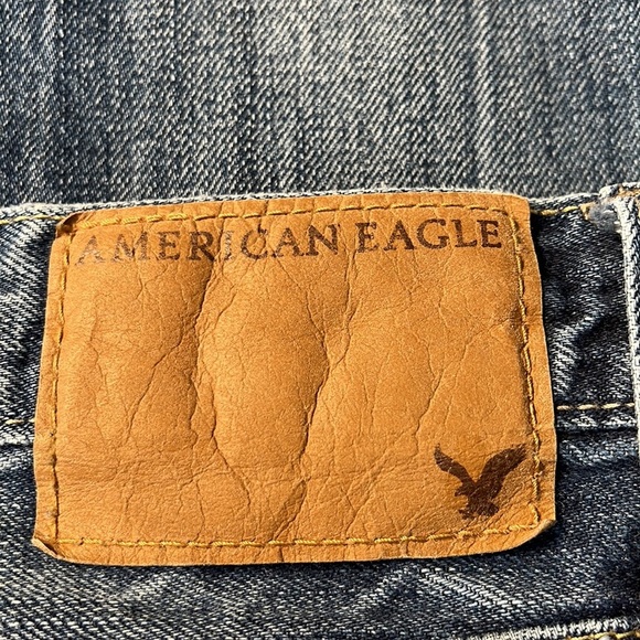 American Eagle Slim Straight Leg Jeans. Size 28/30. EUC. Standard 5-pockets. - Picture 6 of 7